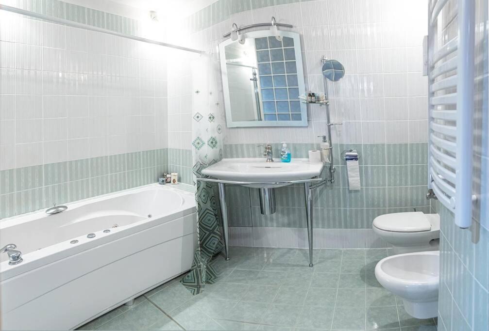 Very Spacious & Modern 3bed Near Airport & Centre Sofia