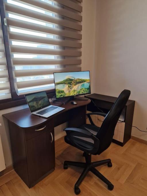 Apartament Very Spacious & Modern 3bed Near Airport & Centre Sofia